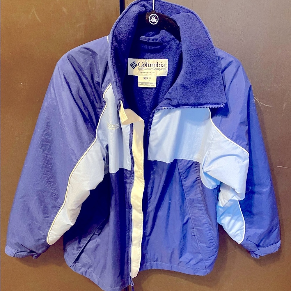 Kid’s winter jacket.  In very good condition.